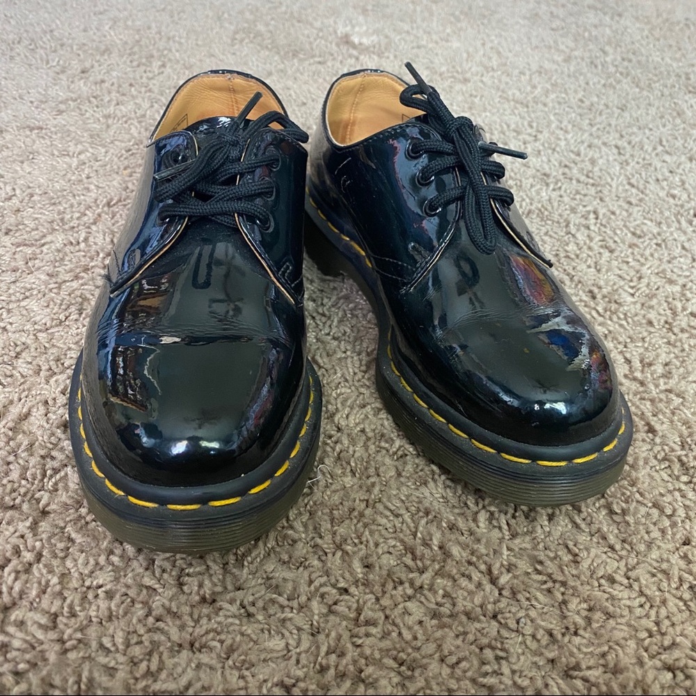 DR MARTENS PATENT WOMEN'S LEATHER OXFORD SHOES